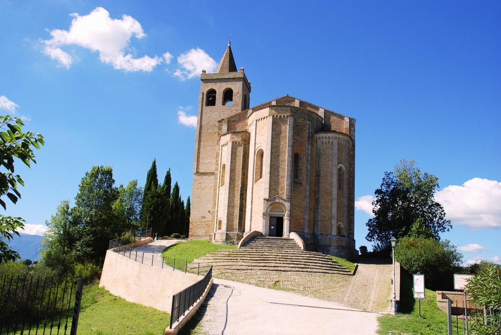 Il Casale Di Giovanna Оффида Экстерьер фото