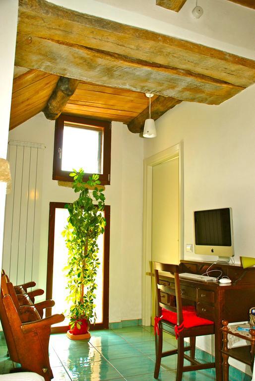 Il Casale Di Giovanna Оффида Экстерьер фото